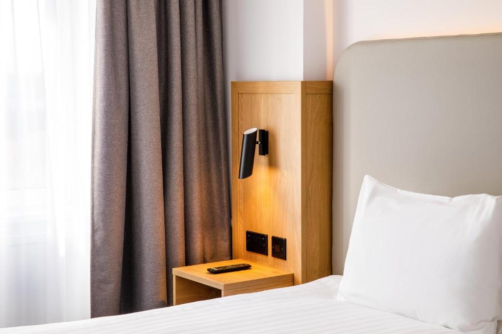 Holiday Inn Basildon by IHG photo