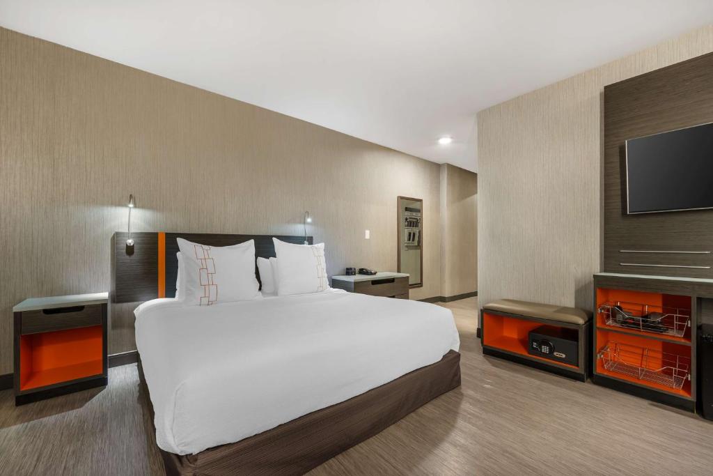 Vīb Best Western Springfield photo