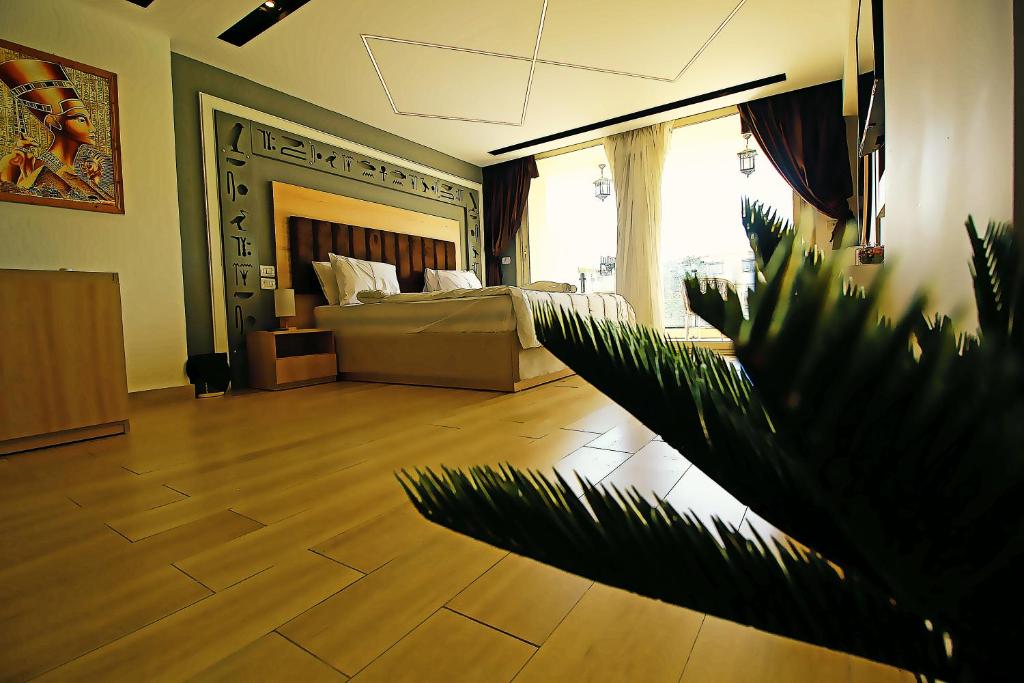 Area soggiorno di The Platinum Pyramid view inn