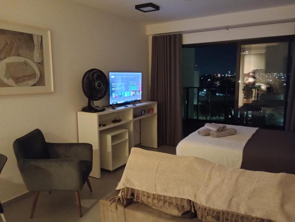 Televisyen dan/atau pusat hiburan di Studio 306