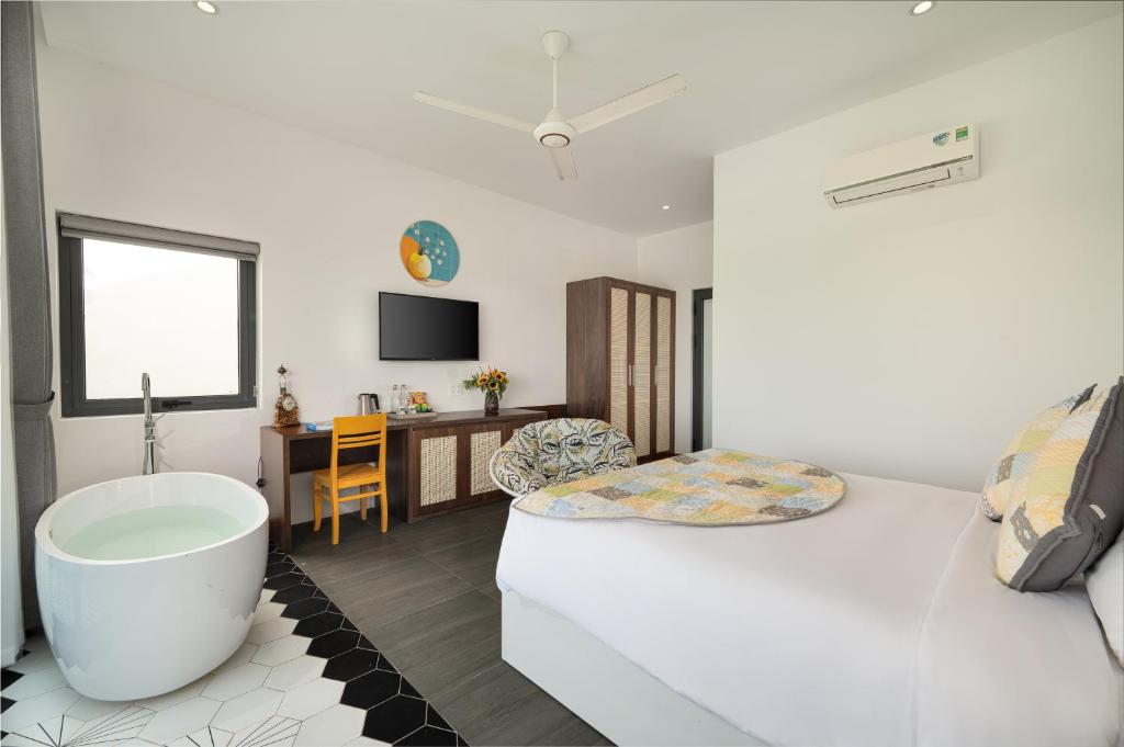 Jade Hoi An Rice Paddies - 4