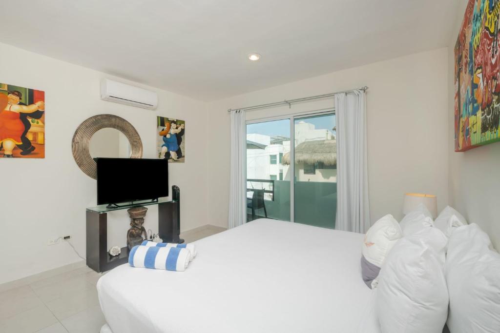 Downtown Penthouse, Pool, PVT Roof Terrace with BBQ