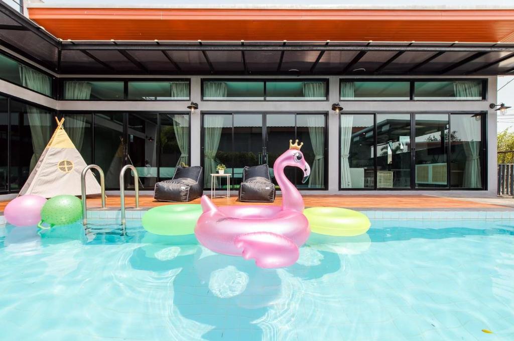 Bazén v ubytování EL MAR Pool Villa nebo v jeho okolí