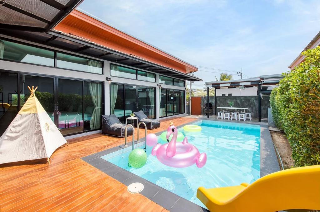 Bazén v ubytování EL MAR Pool Villa nebo v jeho okolí