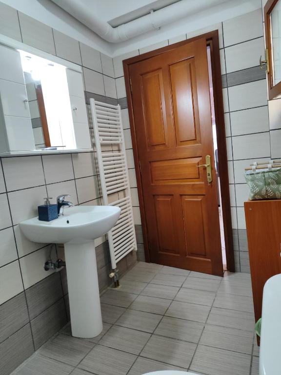 Koupelna v ubytování GDE Spetses 3BR apartment1
