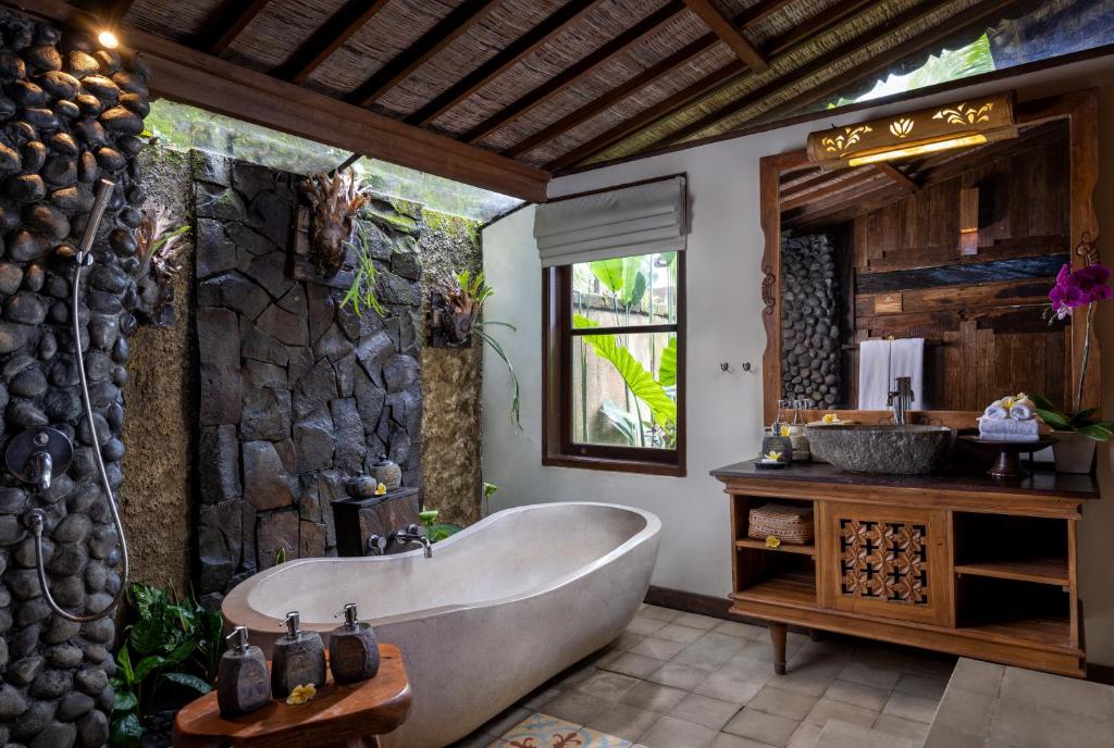 Pramana Watu Kurung - 12