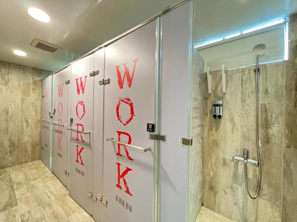 Koupelna v ubytování WORK INN TPE