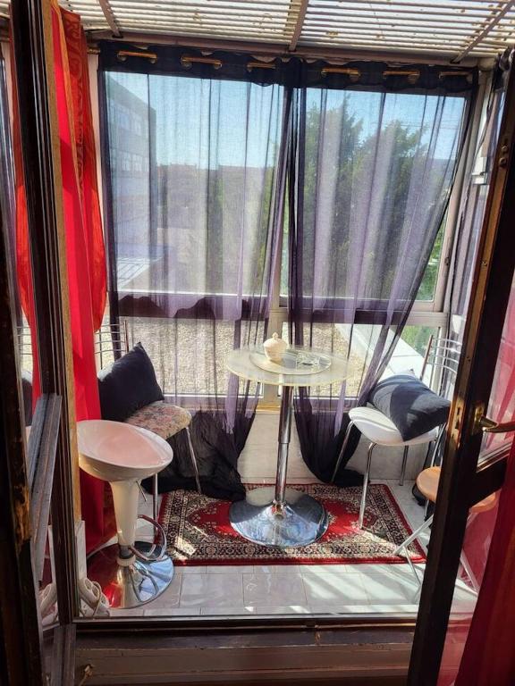 Χώρος καθιστικού στο Studio confortable à Vitry-le-François, 23 m², Terrasse