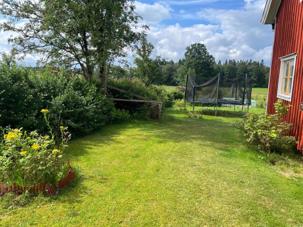 Zahrada ubytování Stuga i idyllisk lantlig miljö