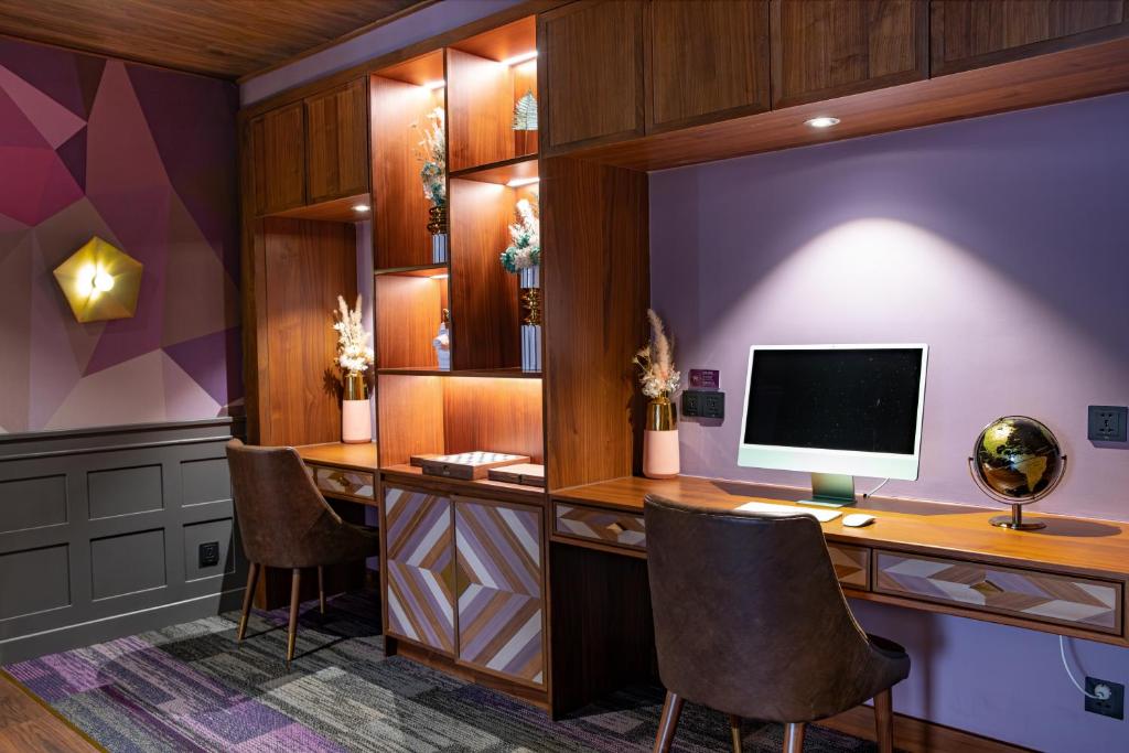 Phòng Premium Deluxe Có Giường Cỡ King - Quyền Sử Dụng Nest Lounge
