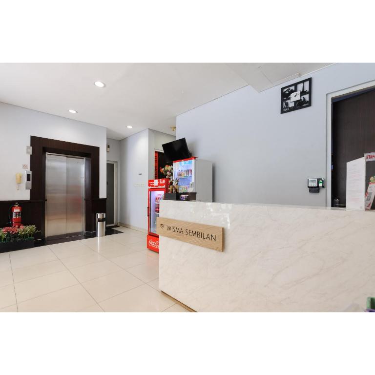 Vstupní hala nebo recepce v ubytování RedDoorz Plus near Grand Indonesia Jakarta