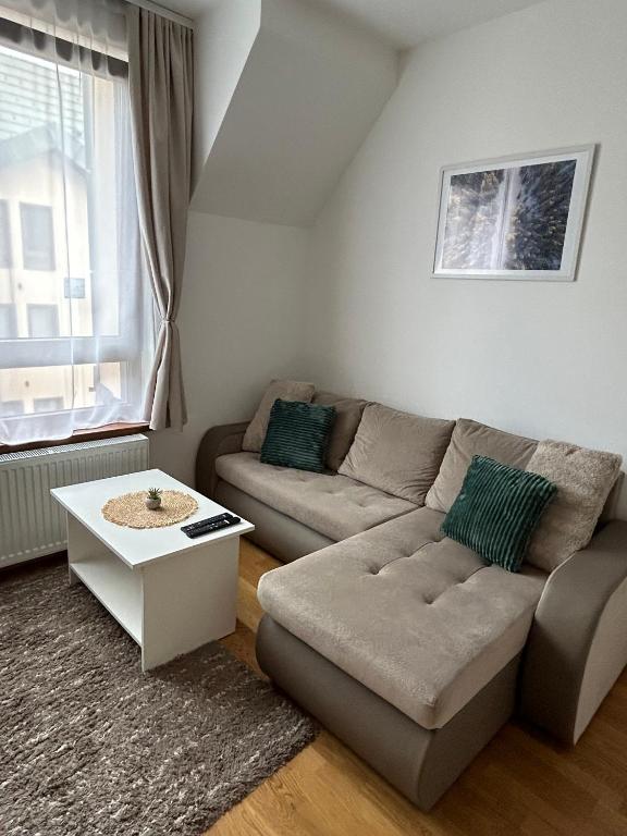 Istumisnurk majutusasutuses Divčinova Apartman 008