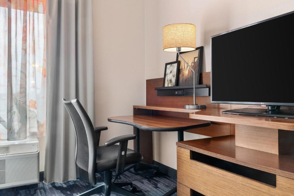 Fairfield Inn & Suites by Marriott Alexandria - Habitación Queen Con Dos Camas Queen
