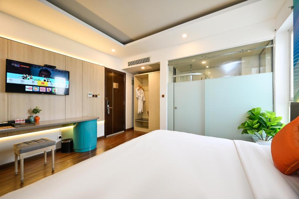 Phòng Deluxe Giường Đôi Có Cửa Sổ