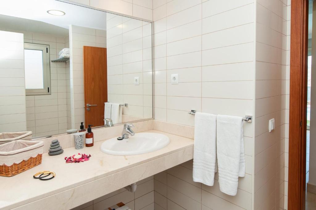 A bathroom at Villa Gran Canaria Specialodges