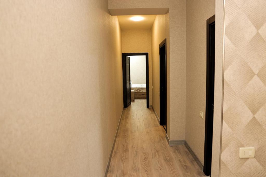 فضای داخلی Silent Apartment 1 در ایروان - تصویر ۳