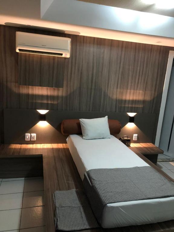 Postel nebo postele na pokoji v ubytování HOTEL BIGSTAR