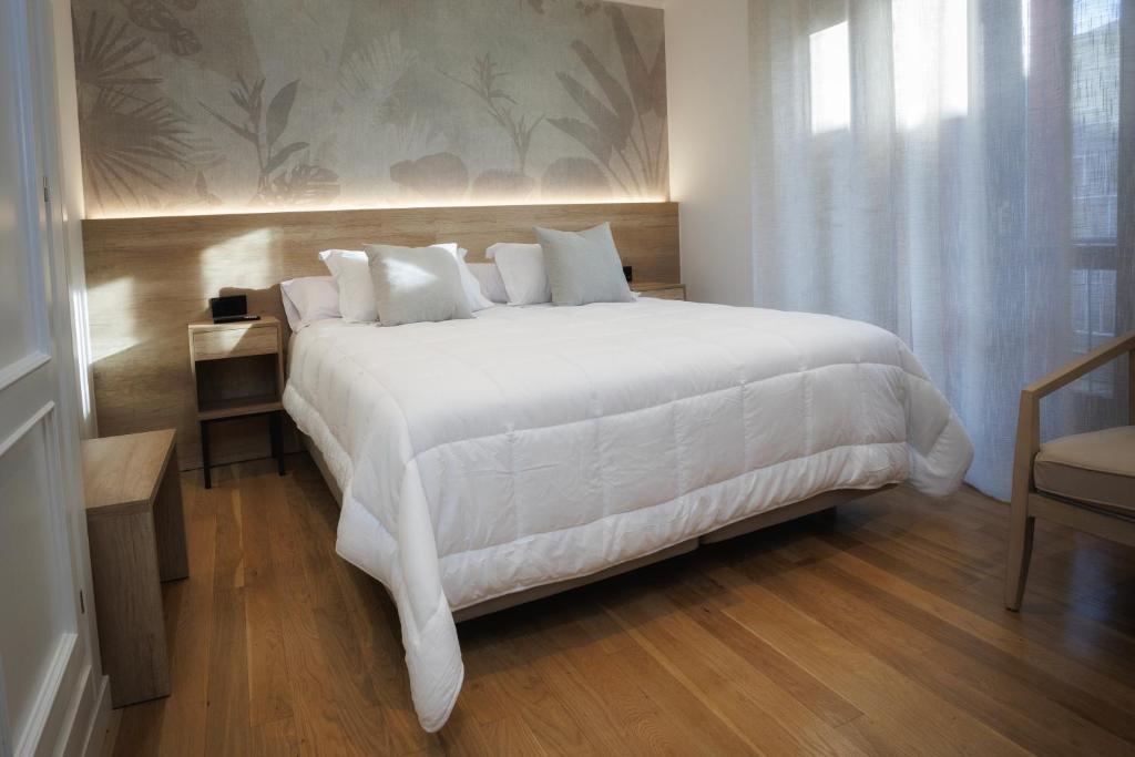 Casa da Praza - Deluxe Double Or Twin Room With Balcony