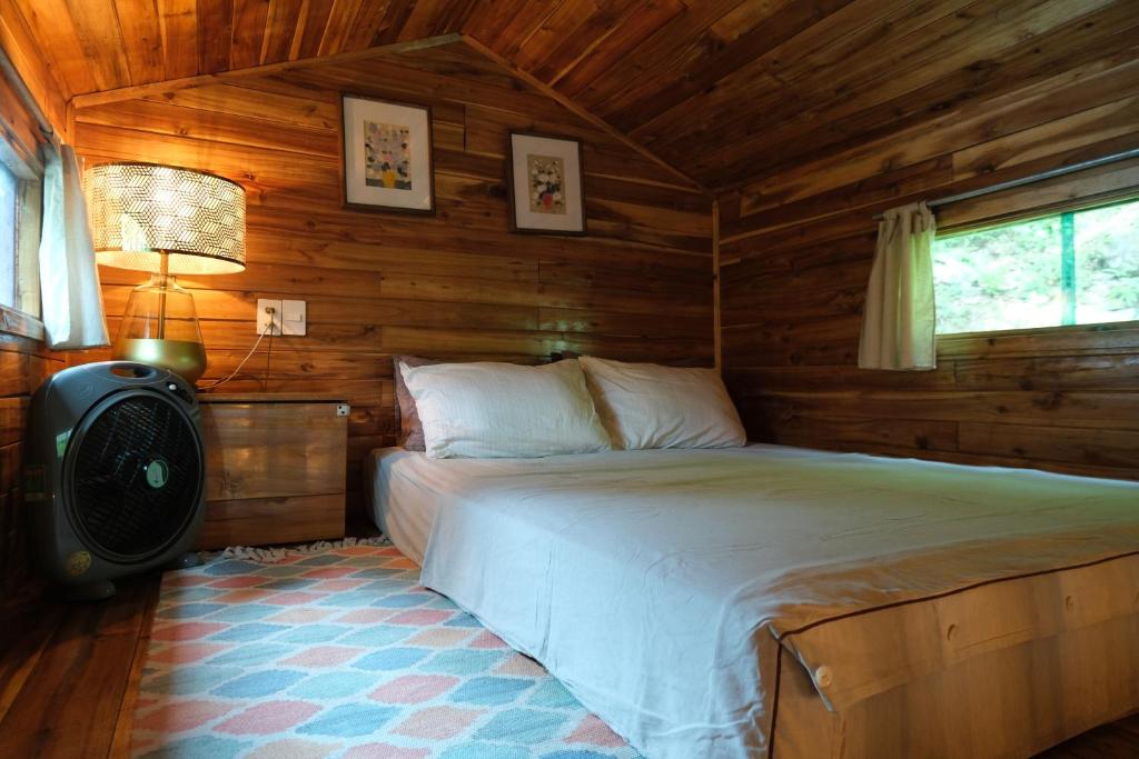 Blue Lagoon Cat Ba - 8