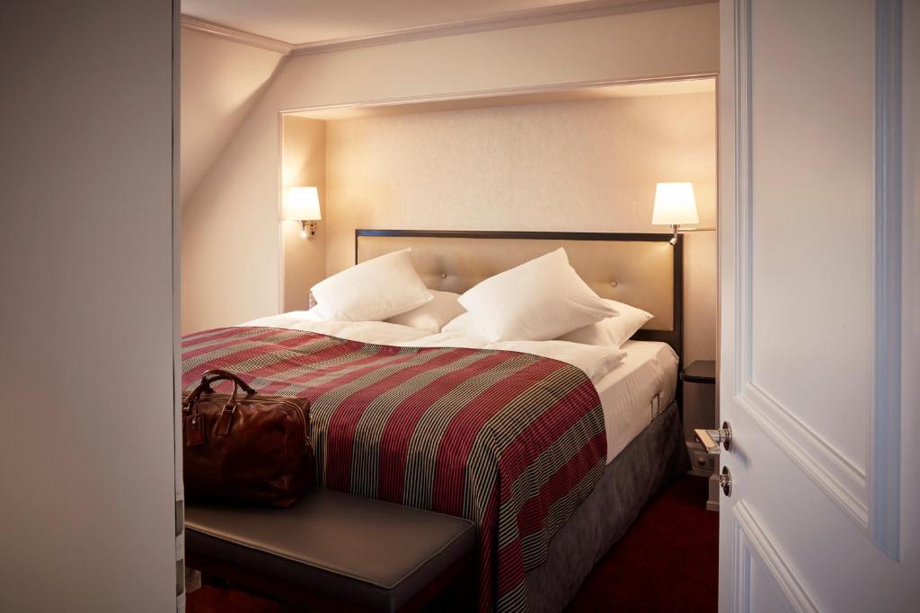 Hotel Schweizerhof Zürich - Resim 32