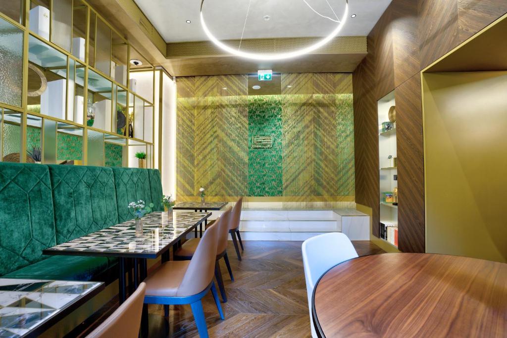 Emerald Downtown Luxury Suites by Continental Group - Resim 42