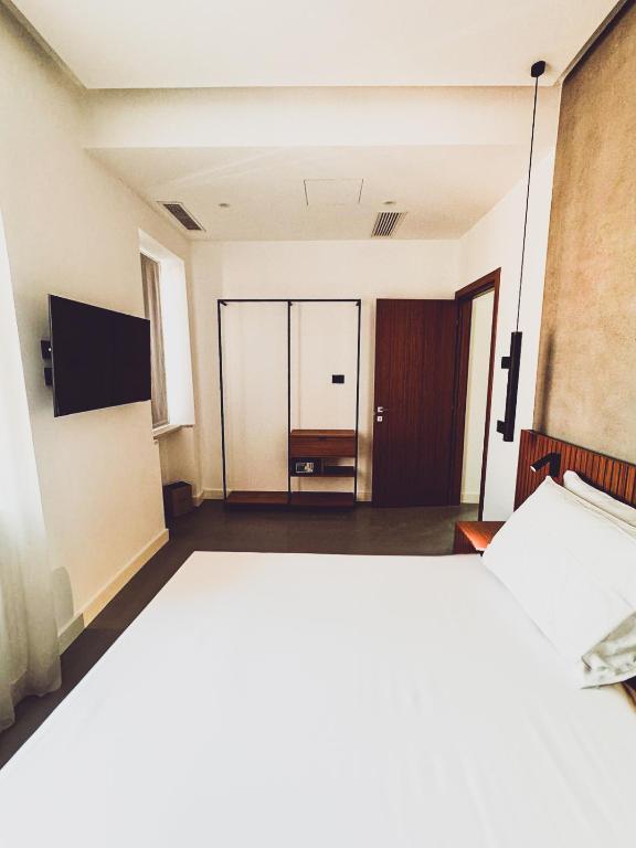 J Maluni City Hotel - Resim 17