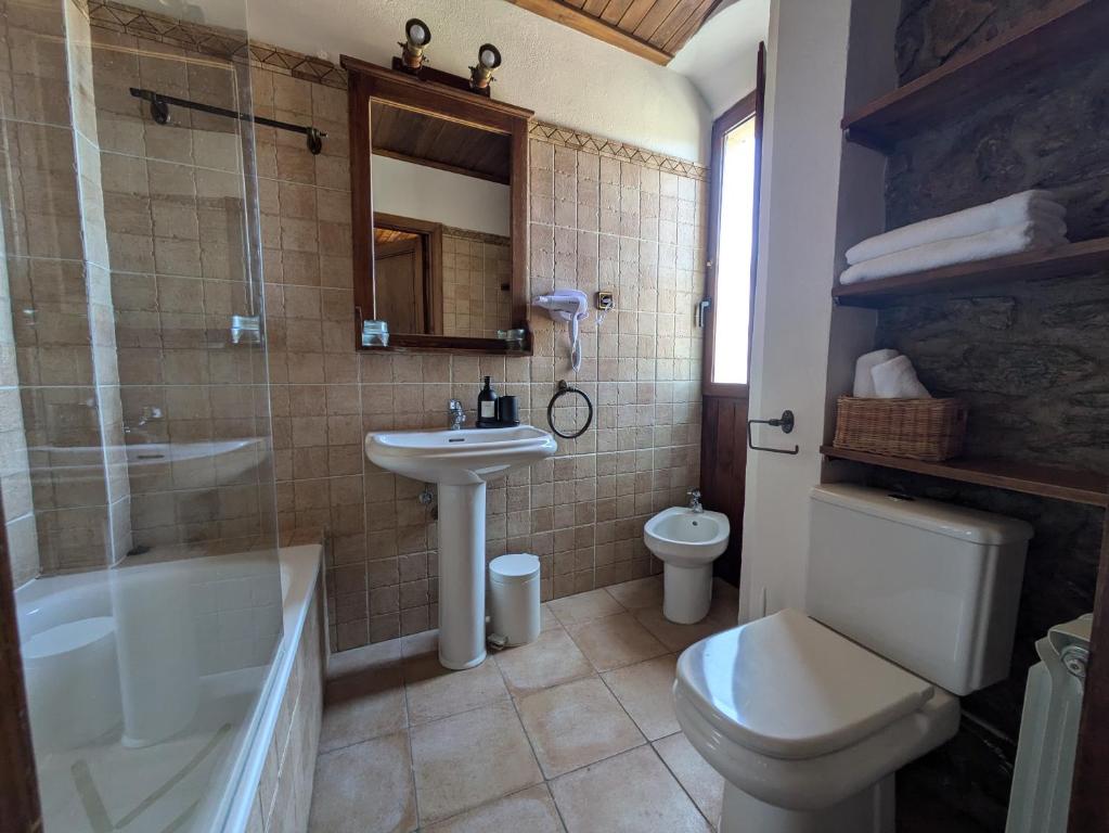 Fonda dels Pics - Double Room With Mountain View