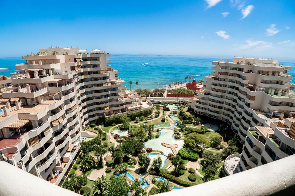 BENALBEACH APARTAMENTO con vistas maravillosas