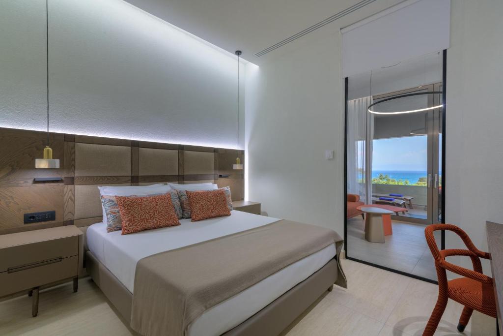 Olympic Palace Hotel - 