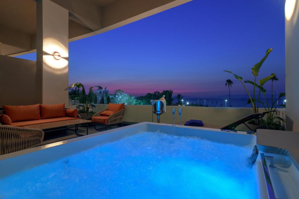 Olympic Palace Hotel - 