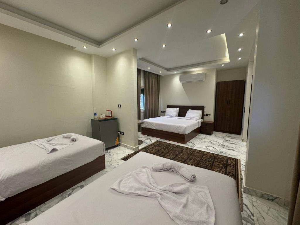 Unique Pyramids View INN - 18