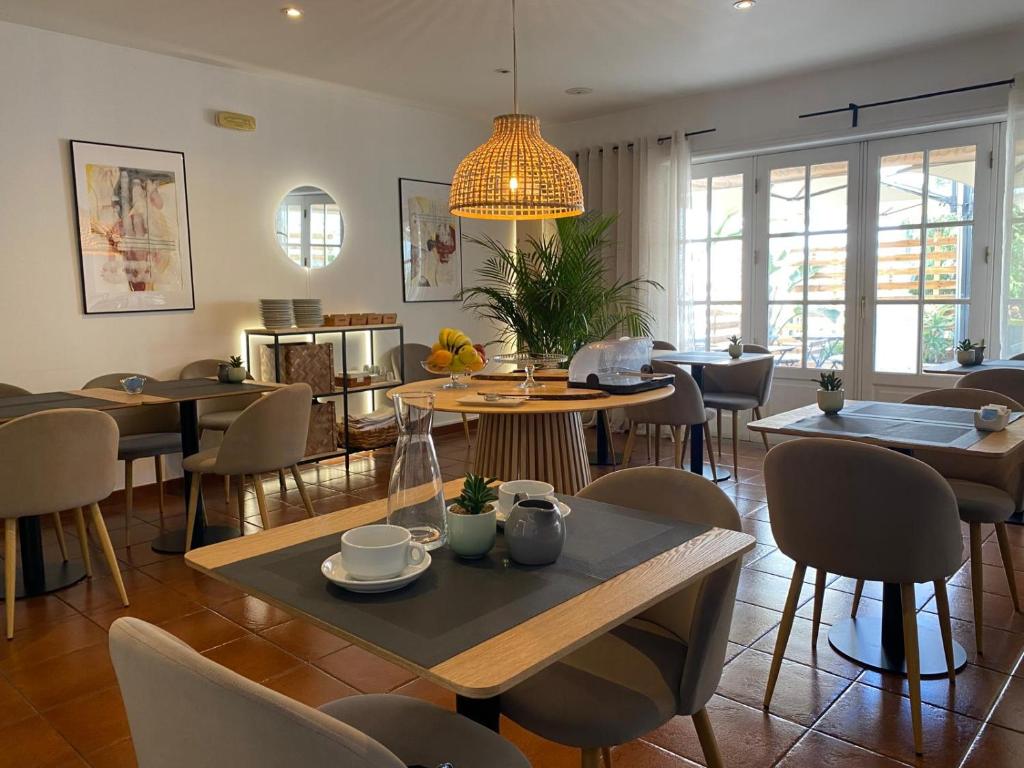 Hotel Residencial Dora - Resim 21