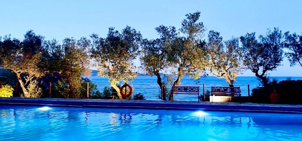Douka Sea Front Residencies - Housity