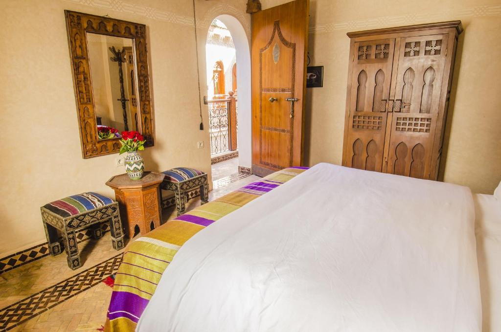 Rúm í herbergi á Riad Sidi Fatah