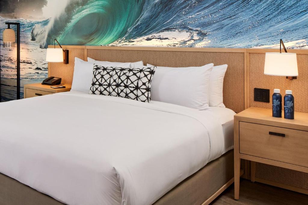 Postel nebo postele na pokoji v ubytování The Ritz-Carlton O'ahu, Turtle Bay