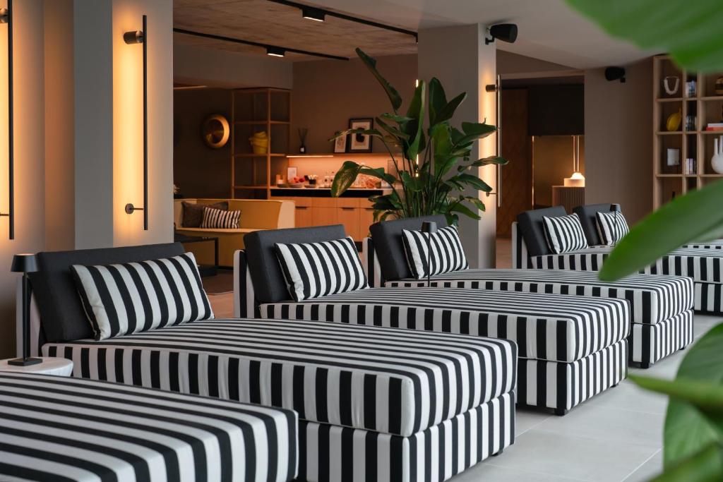 Posezení v ubytování Thöles Hotel Bücken