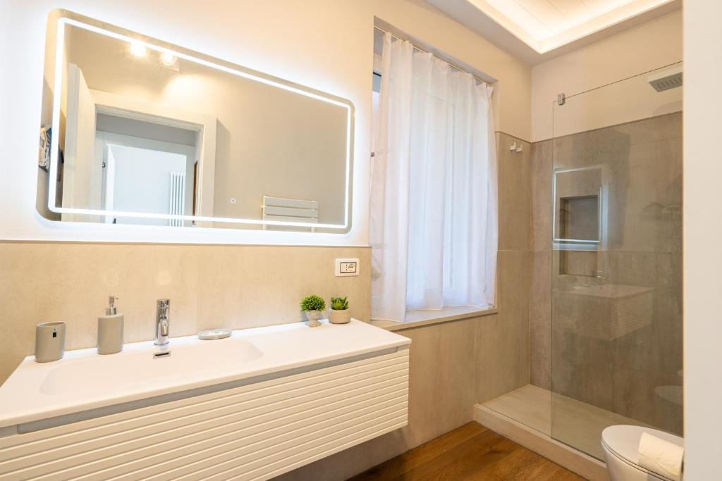 Bilik mandi di Cadamare charming rooms in Portovenere