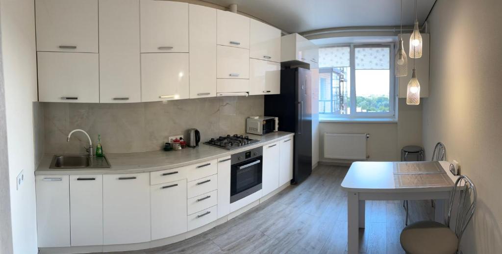 Апартаменти в ЖК Яровиця біля ТРЦ Промінь - Appartement D'une Chambre