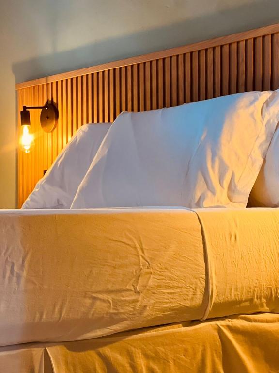 Cama ou camas em um quarto em Pousada Estrela Itacaré