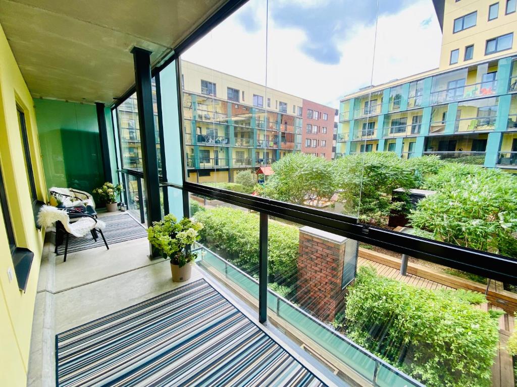 Balkón nebo terasa v ubytování Charming City Centre Apartment - Spacious Balcony and Private Garden