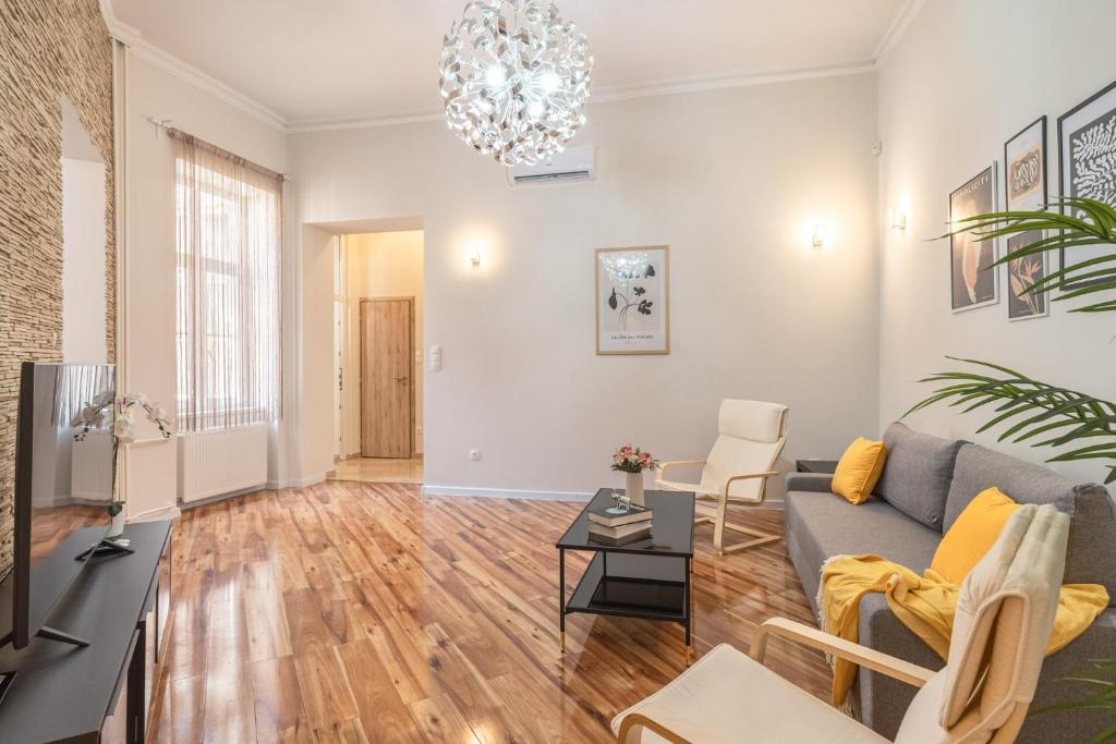 Exclusive n' Charming Apartment with Sauna in the Heart of Budapest 1065 Budapest, Bajcsy-Zsilinszky út 55 kép - 1