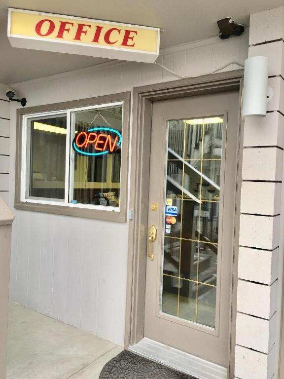 Fotografie z fotogalerie ubytování Canterbury Inn v destinaci Invermere