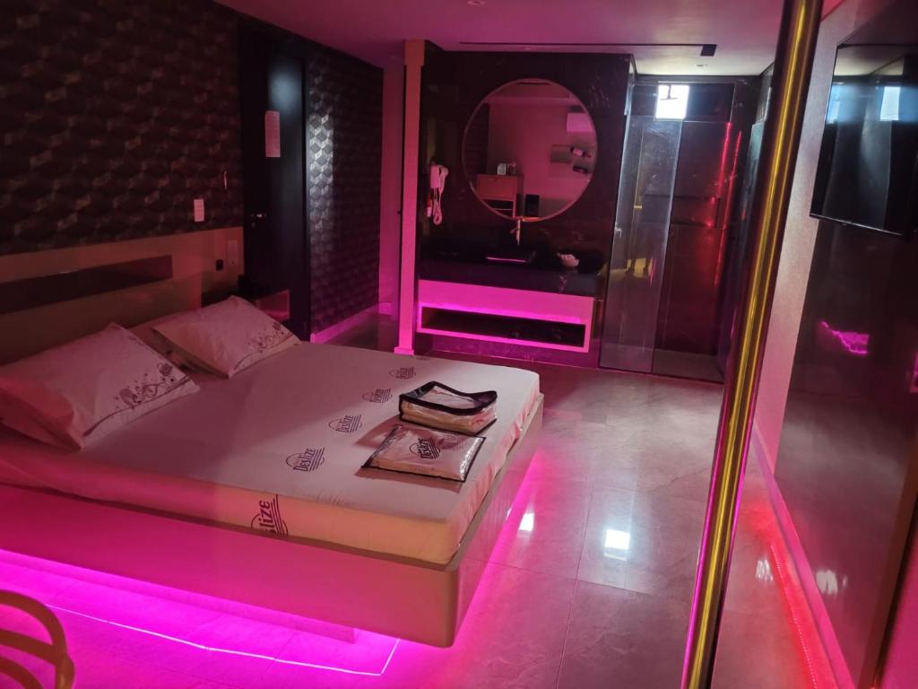 Postel nebo postele na pokoji v ubytování Deslize Motel