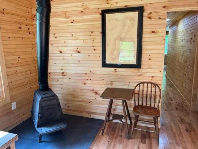 Φωτογραφία από το άλμπουμ του Perfect Maine Getaway in a Newly Renovated Cabin! σε Belgrade