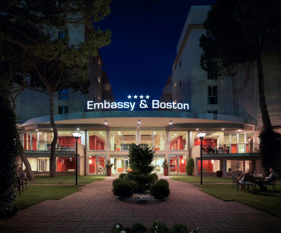 Imagen de la galería de Hotel Embassy & Boston, en Milano Marittima