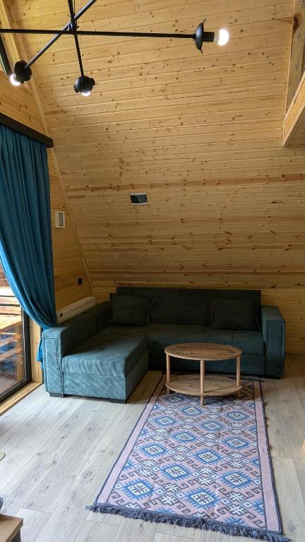 Posezení v ubytování Rest point cottage Kazbegi