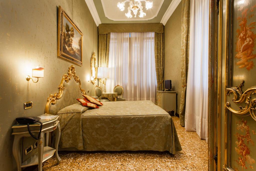 Hotel Al Ponte Mocenigo - Resim 37