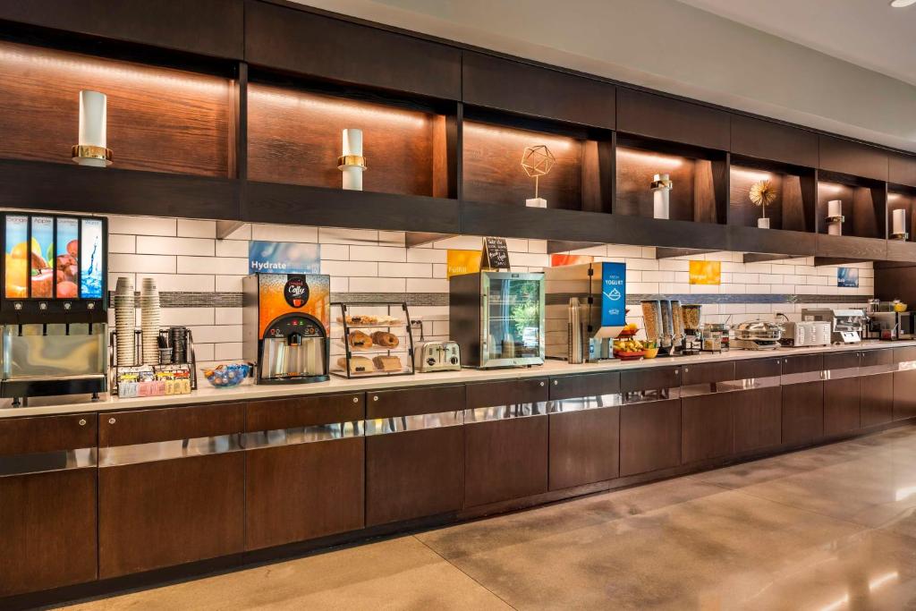 GLo Hotel Asheville-Blue Ridge Parkway photo