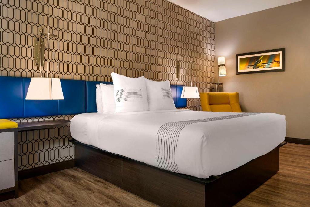 GLo Hotel Asheville-Blue Ridge Parkway - Sala King