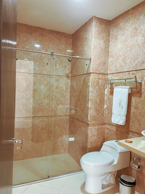 Koupelna v ubytování Hotel Plaza Manfortt